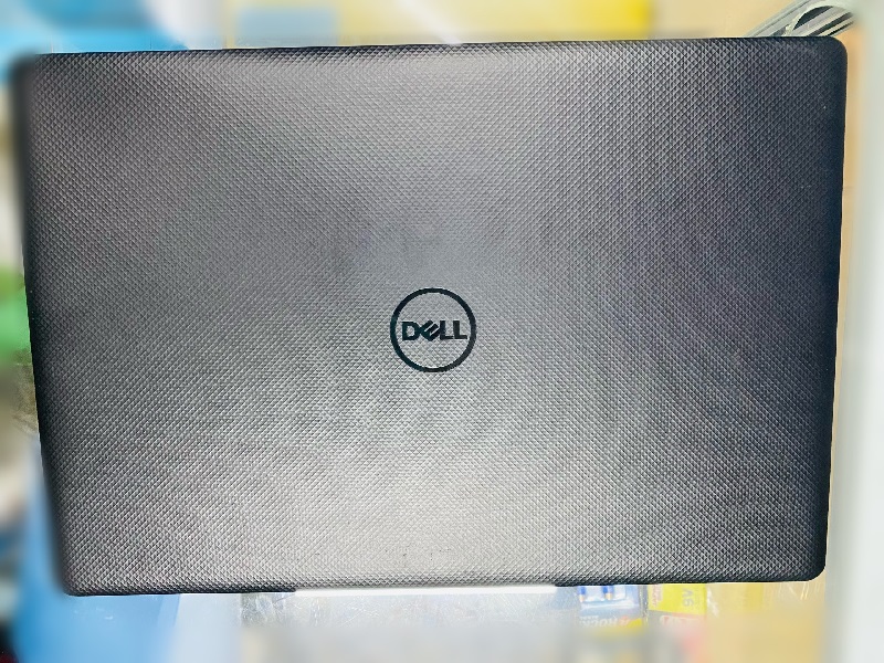 Laptop Dell vostro 3590 core i5